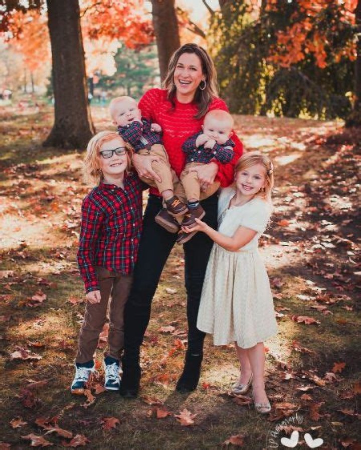 Sarah Wroblewski Bio, Age, Height, Children, Net Worth
