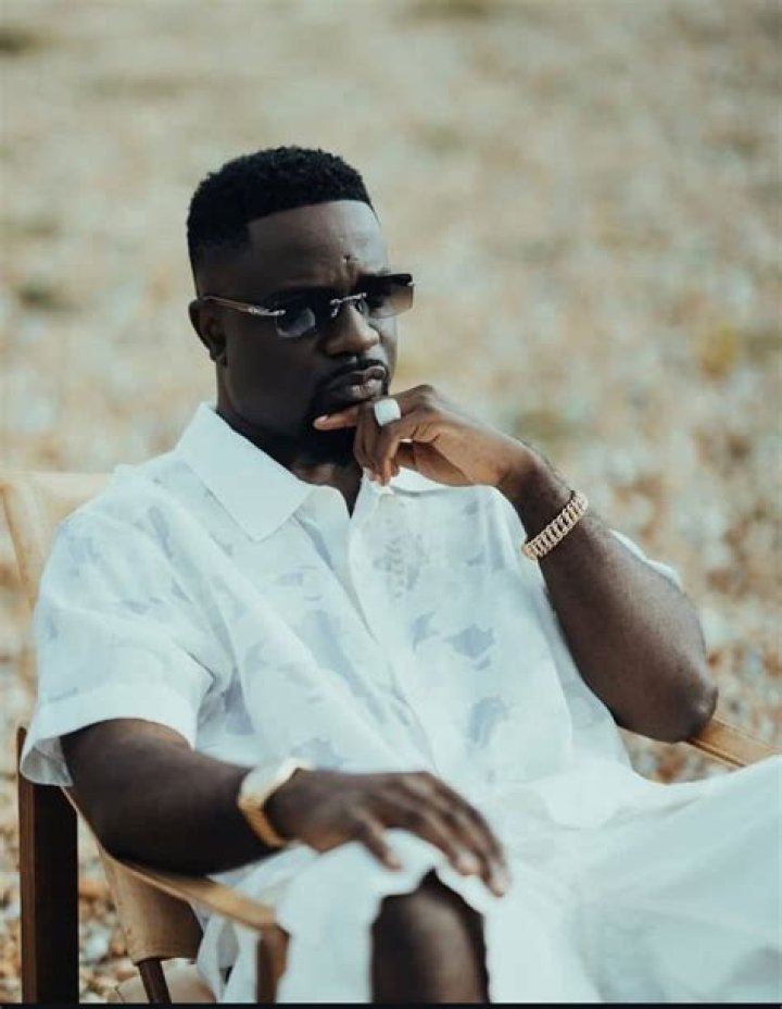 Sarkodie Explains His Reason For “Smoking” Cigars In His Recent Photos