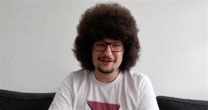 See Freddie Leonard's Cold Reply To Fan Who Asked Him To Cut His Hair