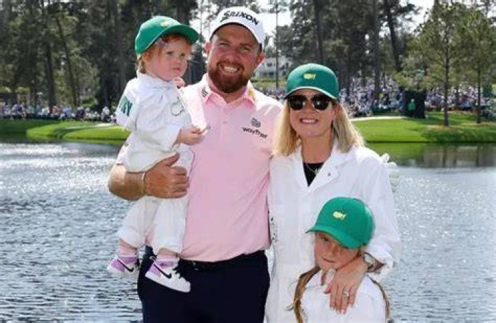 Shane Lowry Bio, Age, Height, Career, Net Worth, Family & More