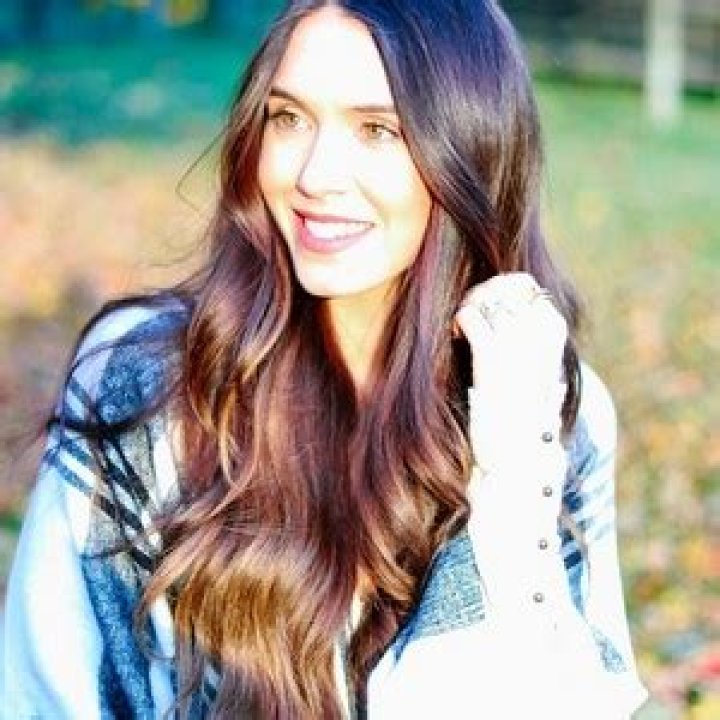 Shea Whitney Biography Age, Wiki, Net worth, Biography, Husband, Height, Married