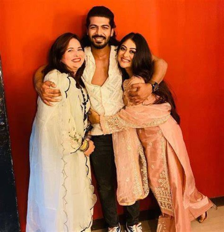 Sheezan Khan Siblings: Meet Falaq And Shafaq