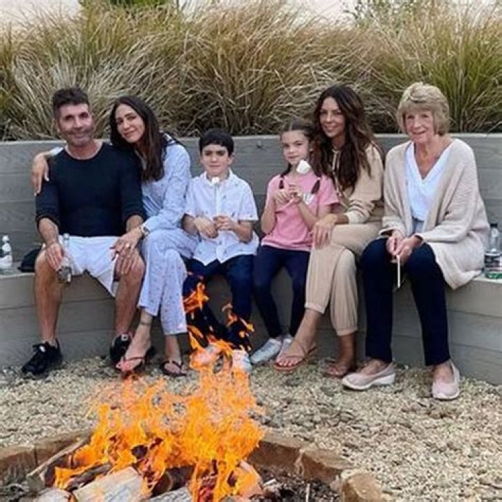 Simon Cowell Bio, Age, Children, Wife, Parents, Net Worth