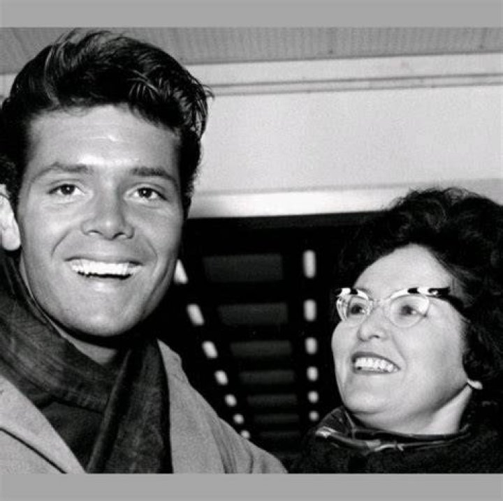 Sir Cliff Richard Parents: Meet Rodger And Dorothy