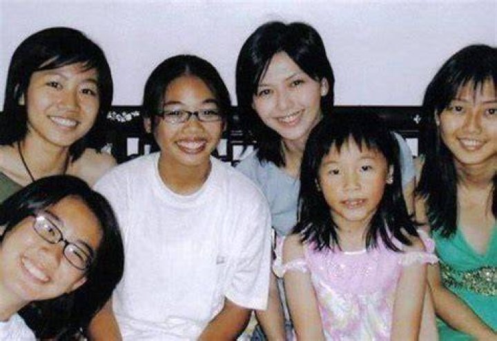 Stefanie Sun Sisters: Meet Sng Ee-mei And Sng Yee-kia
