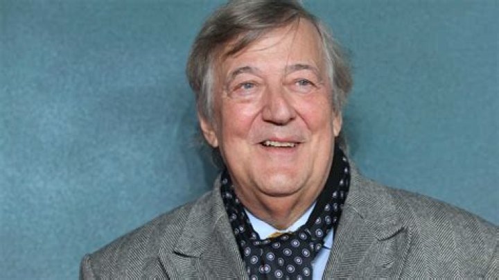 Stephen Fry Bio, Age, Height, Career, Wife, Children, Net Worth