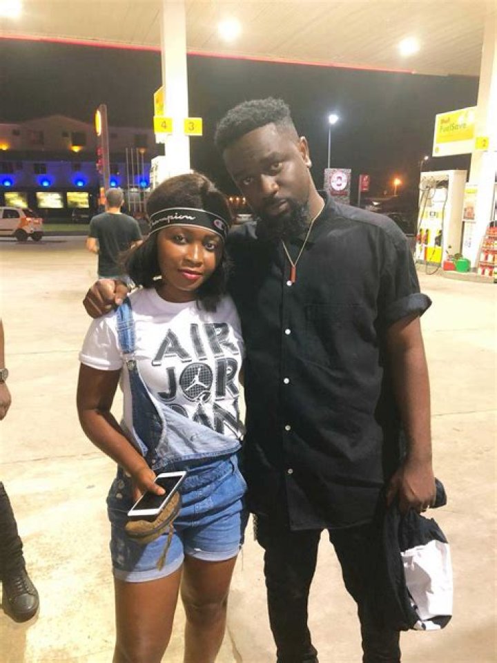 Strongman’s Girlfriend, Nana Ama Opens Her Legs Wide to Feed Us With This Throwback Photo