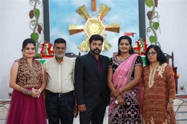 Subi Suresh Siblings: Who Are Subi Suresh Siblings?