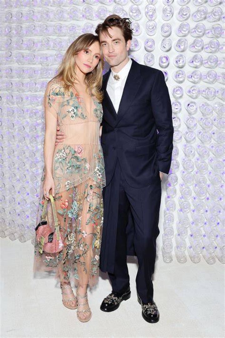 Suki Waterhouse Bio, Age, Parents, Partner, Children, Net Worth