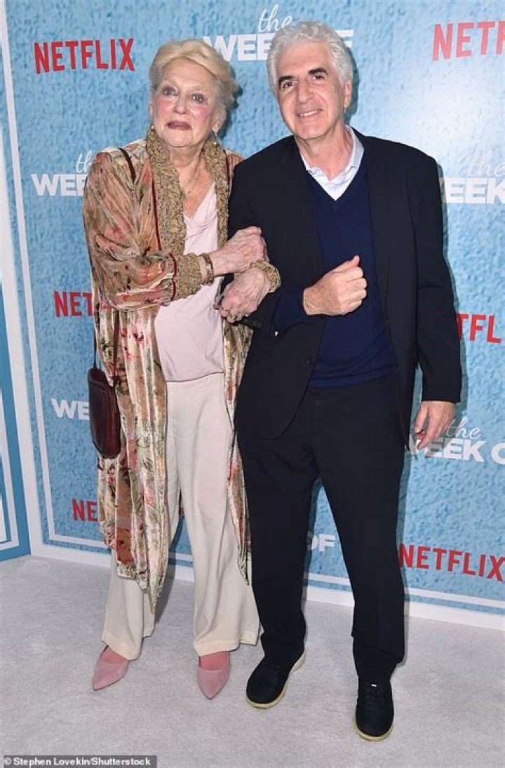 Suzanne Shepherd Parents: Who is Suzanne Shepherd’s father?