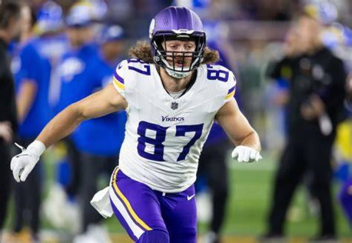 T.J Hockenson Bio, Height, Wife, Stats, Net Worth