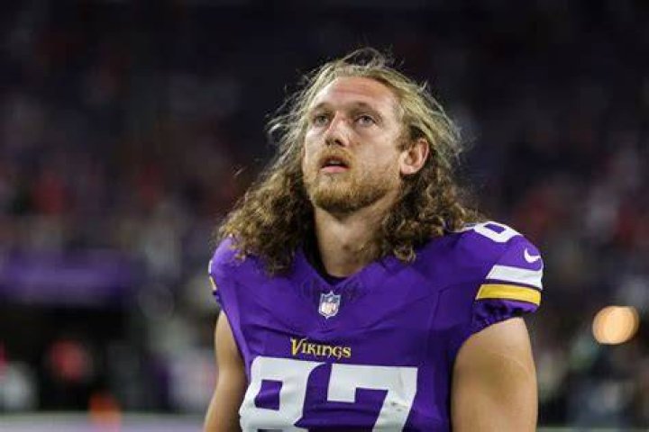 T. J. Hockenson Net Worth, Age, Height