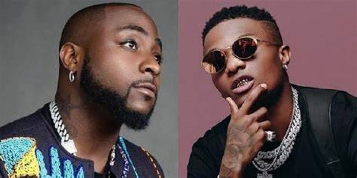 “The Day Wizkid And Davido Will Make A Song Together, The Whole Nigeria Will Shake” – Man Says