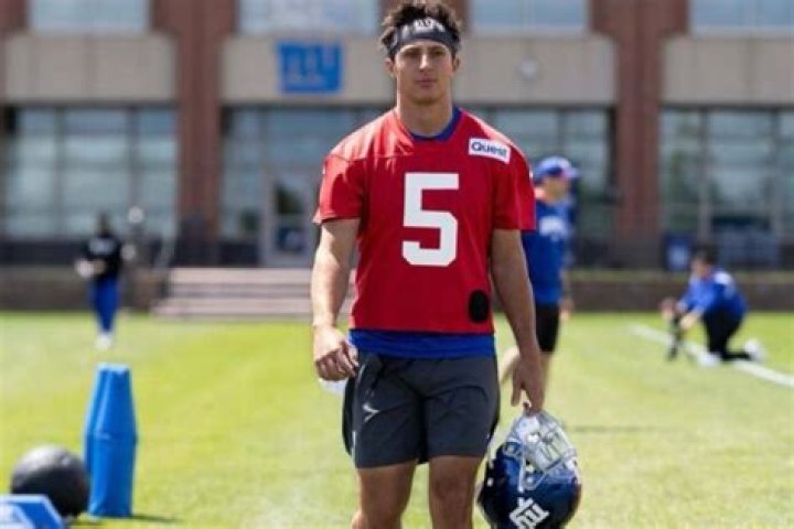 Tommy DeVito (American football) Bio, Age, Height, Career, Wife, Children, Net Worth