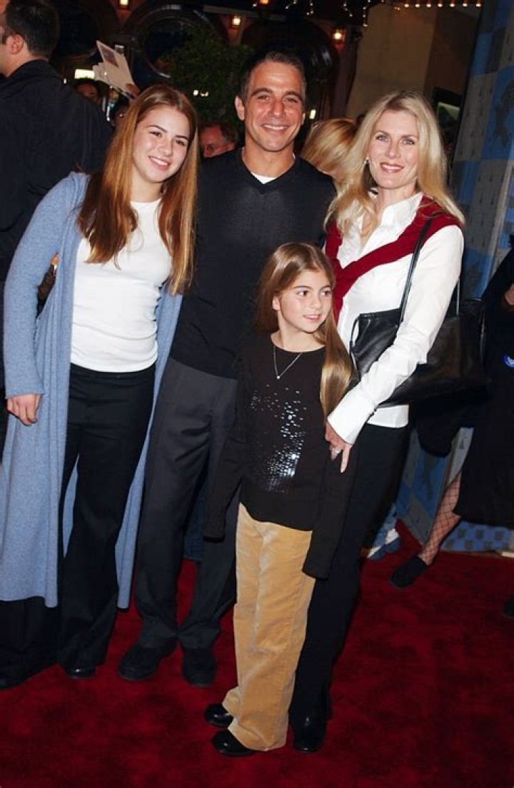 Tony Danza Bio, Age, Career, Net Worth, Family & More