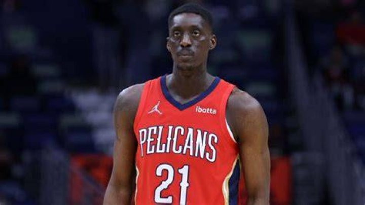 Tony Snell Age: How Old Is Tony Snell?