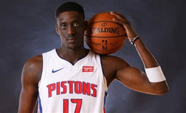 Tony Snell Height: How Tall Is Tony Snell?