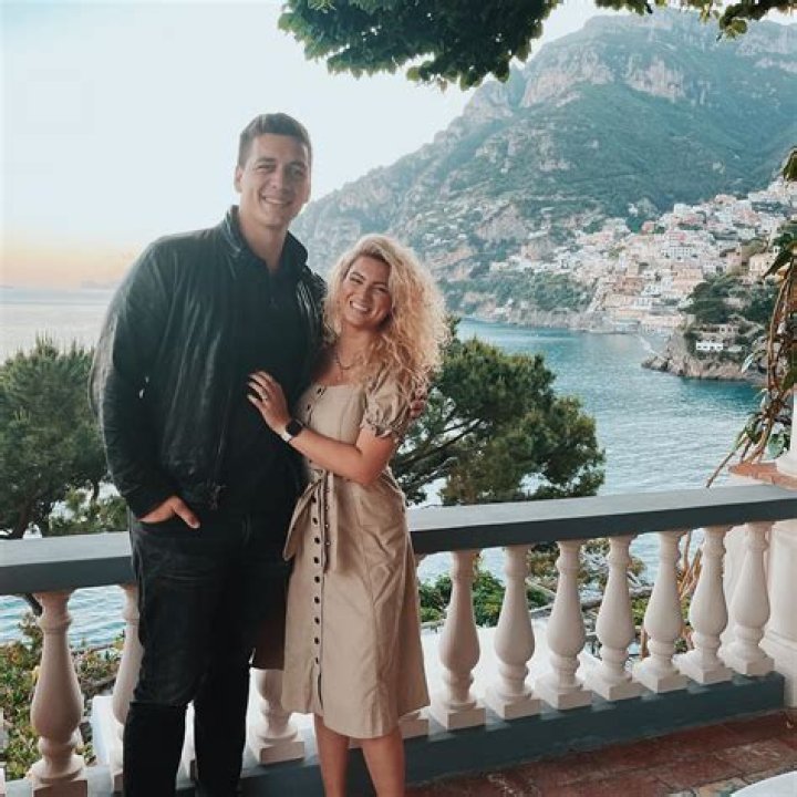 Tori Kelly Husband: Is Tori Kelly Married?