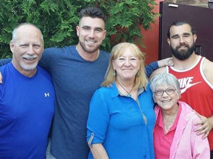 Travis Kelce Parents: Who Are Travis Kelce Parents?