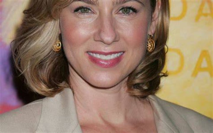 Traylor Howard’s Net Worth, Bio, Age, Husband, Children, Parents