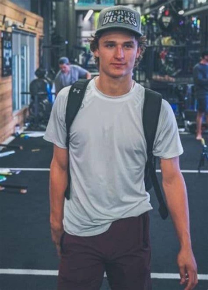 Trevor Zegras Age, Height & Weight
