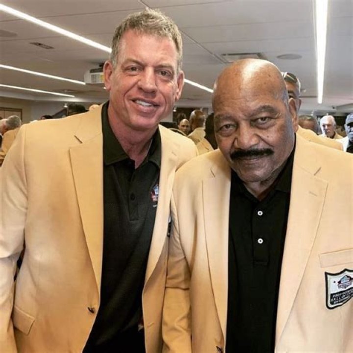 Troy Aikman Height: How Tall Is Troy Aikman?