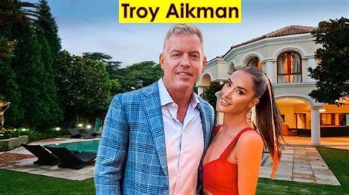 Troy Aikman Siblings: Meet Terri And Tammy Aikman-Powell