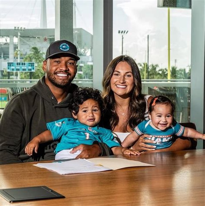 Tua Tagovailoa Parents: Meet Galu And Diane Tagovailoa