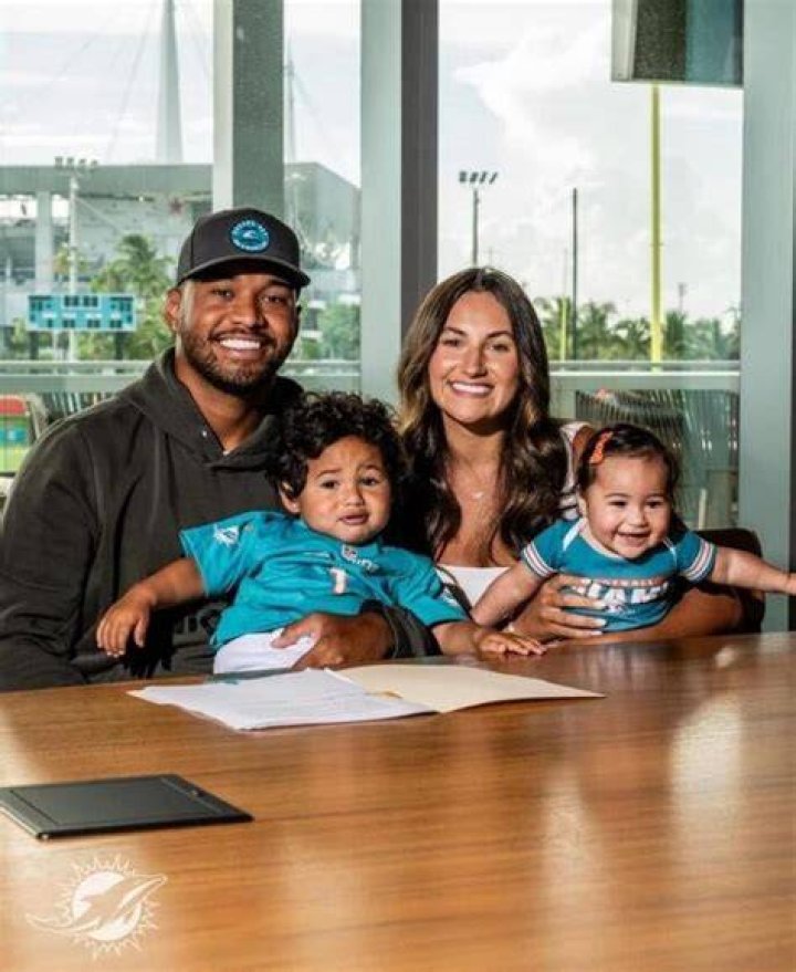Tua Tagovailoa Parents: Meet Galu and Diane