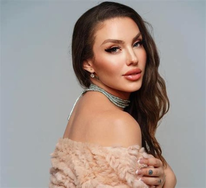 Vanesa Borghi: Biography, Age, Career, Net Worth, Height, Relationship & More