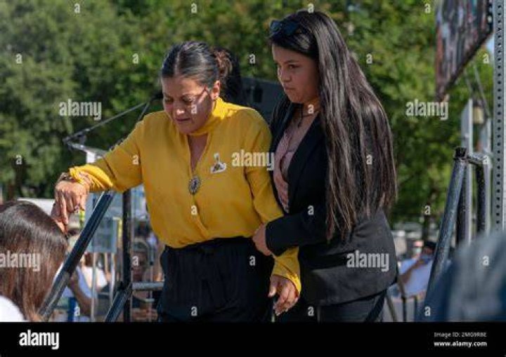 Vanessa Guillén Parents: Meet Gloria And Rogelio Guillén
