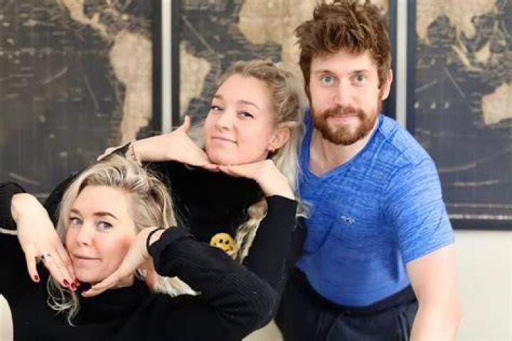 Vanessa Kirby Siblings: Does Vanessa Kirby have Siblings?