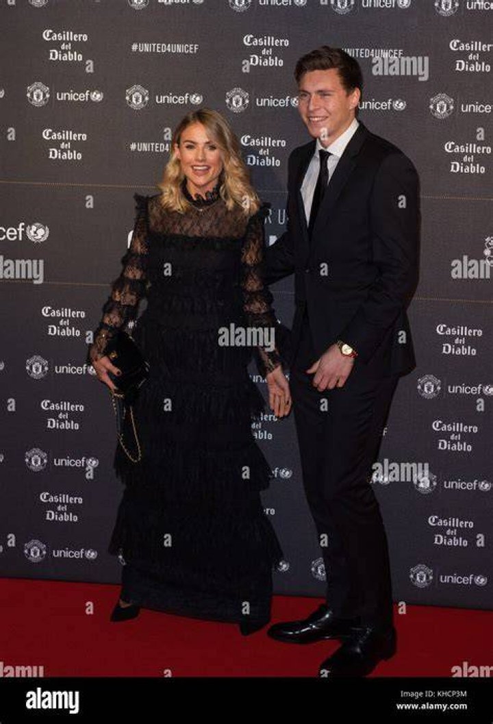 Victor Lindelöf Wife: Maja Nilsson Lindelöf