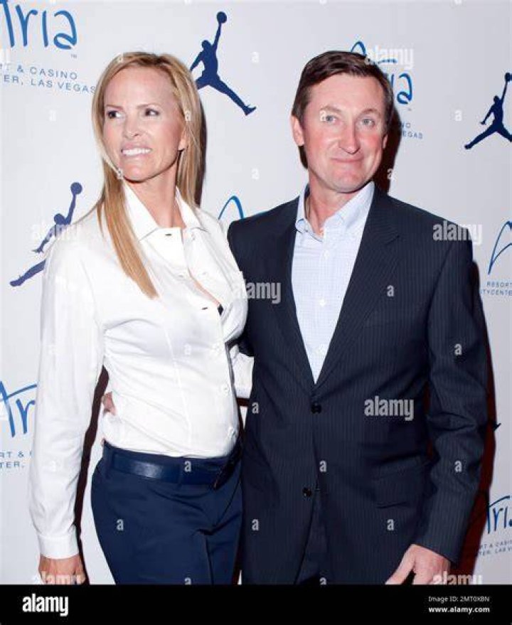 Wayne Gretzky Bio, Age, Height, Career, Wife, Children, Net Worth