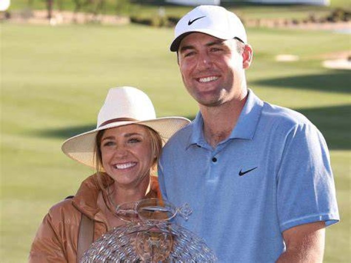 What does Scottie Scheffler wife do?