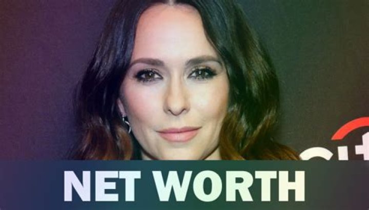 What is Jennifer Love Hewitt’s Net Worth: Biography, Net Worth & More