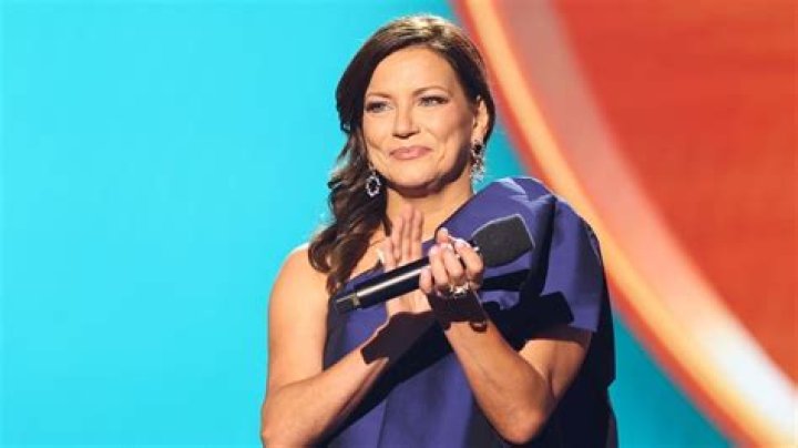 What is Martina McBride's Net Worth: Biography,Net Worth...