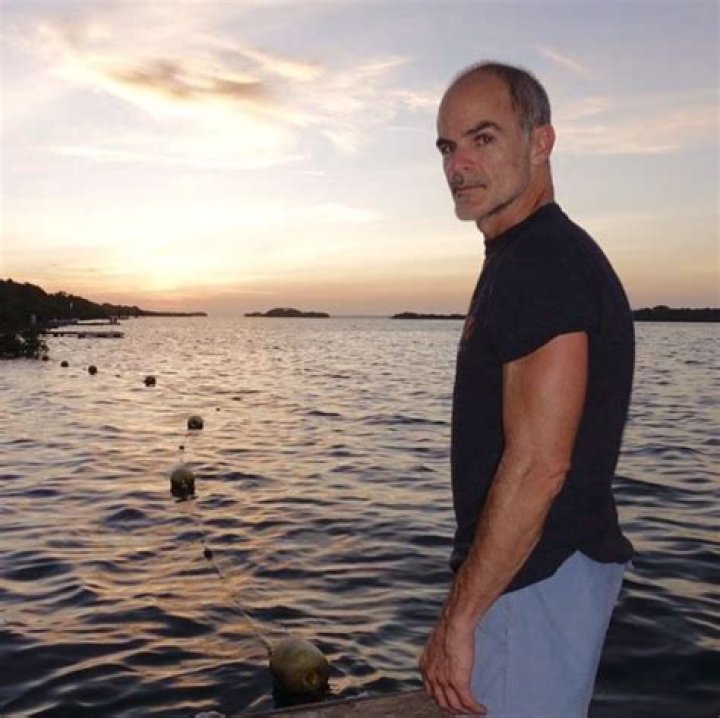 What is Michael Kelly’s Net Worth?