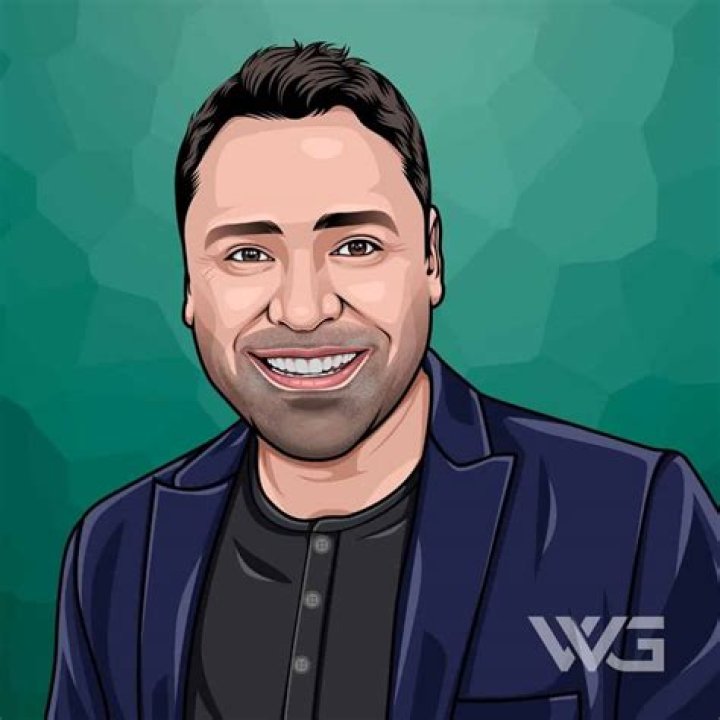 What is Oscar De La Hoya’s Net Worth: Biography, Net Worth & more