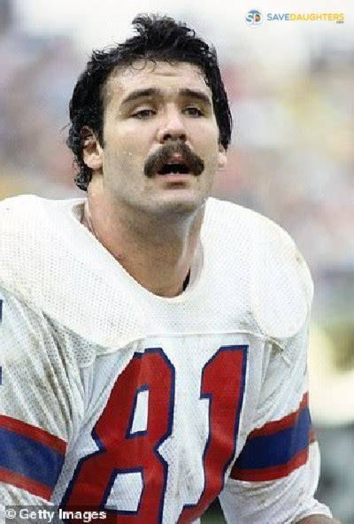 What is Russ Francis’ Net Worth?