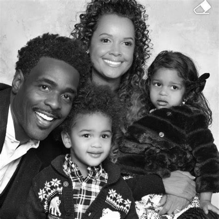 What You Need To Know About Chris Webber’s wife Erika Dates