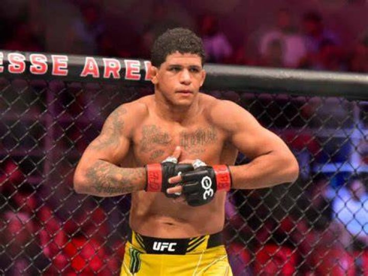 When did Gilbert Burns get his black belt?