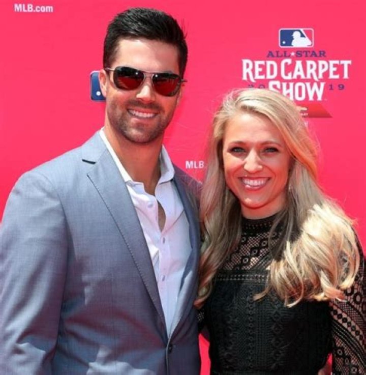 Whit Merrifield Age, Wiki, Biography, Wife, Children, Salary, Net Worth, Parents