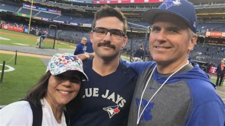Who are Davis Schneider’s Parents?