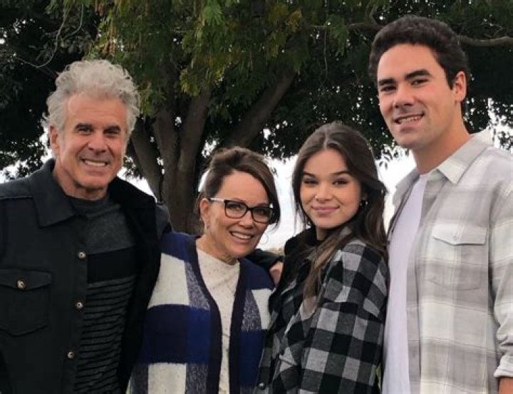 Who are Hailee Steinfeld Siblings: Meet Griffin Steinfeld