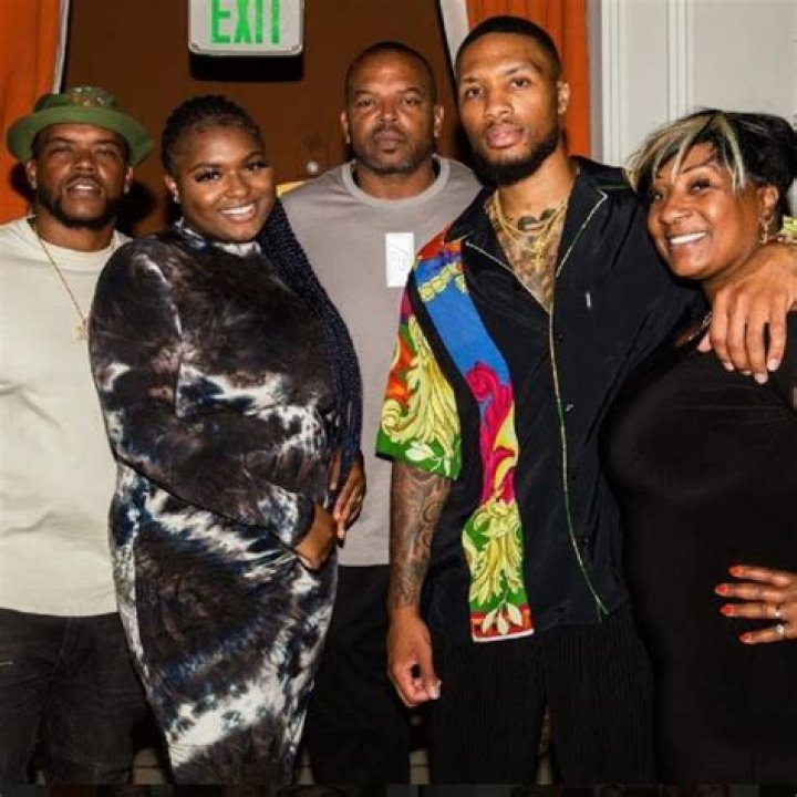 Who Are Houston Lillard And Gina Johnson? Damian Lillard Parents, Siblings Family And Net Worth