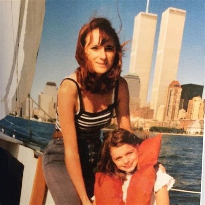 Who are Julia Fox’s parents?