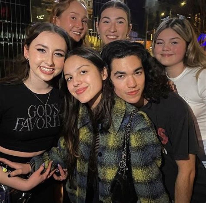 Who are Olivia Rodrigo Siblings?