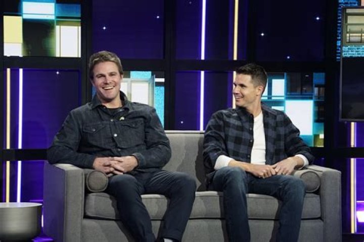 Who Are Stephen Amell Siblings?