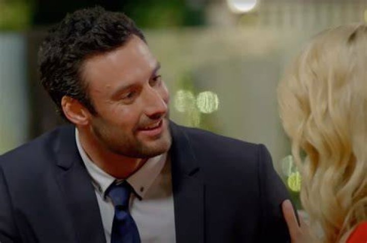 Who Is Bachelorette Charlie Newling? Cause Of Death, Bio, Age, Career, Net Worth, Family & More